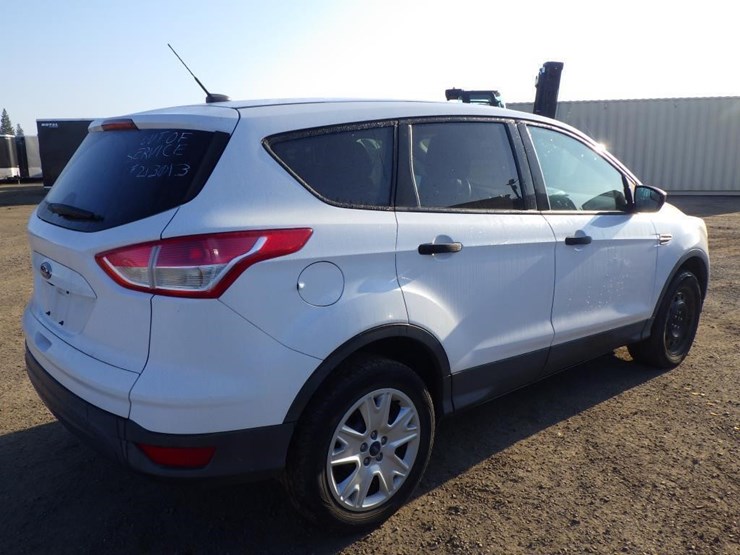 2014-ford-escape-image-3
