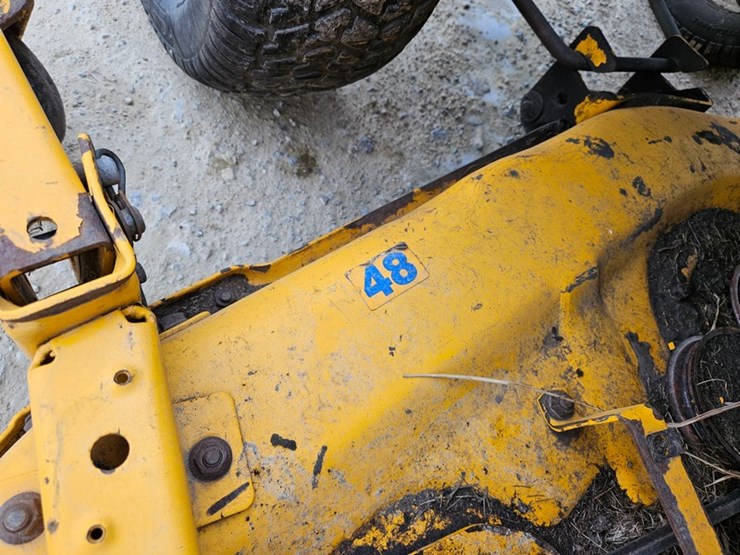 2001-cub-cadet-3240-image-9