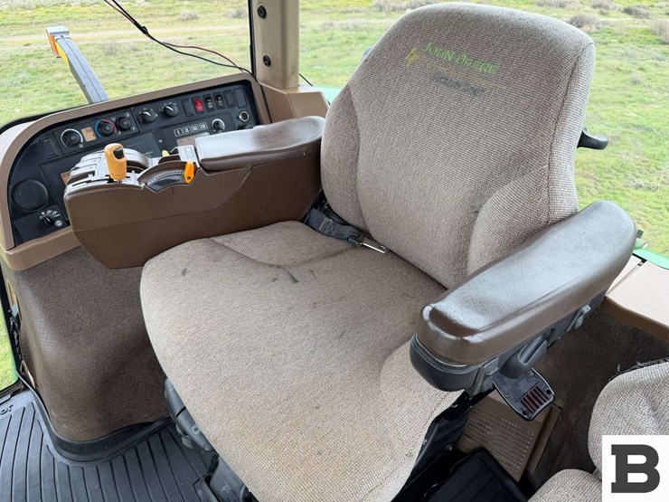 2006-john-deere-8330-image-89