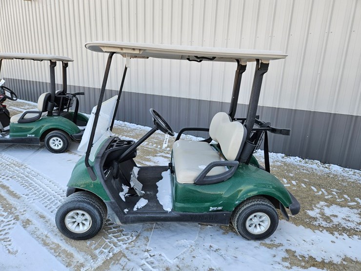#169-•-yamaha-gas-golf-cart-image-2