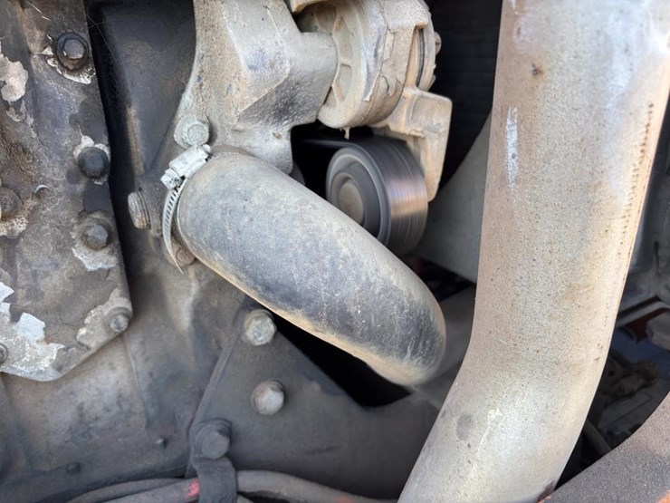 2005-jlg-8042-image-57