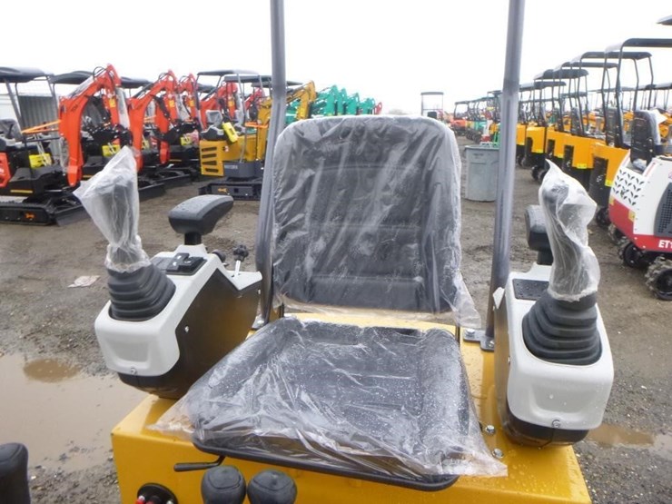 2025-agt-mx12rx-hydraulic-excavator-image-19