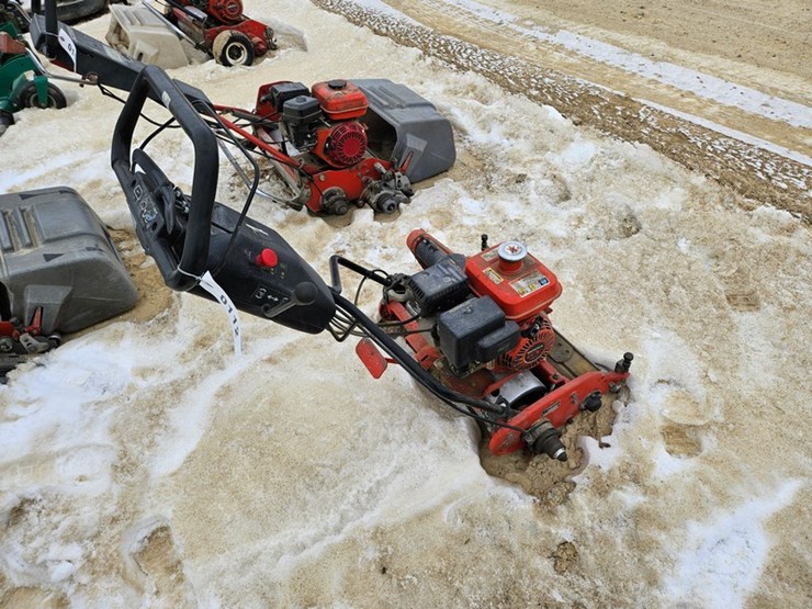 #112-•-jacobsen-pgm-22-greens-mower-image-5