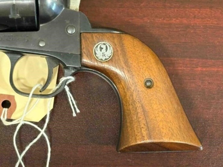 ruger---blackhawk---.357-mag.-revolver-image-2