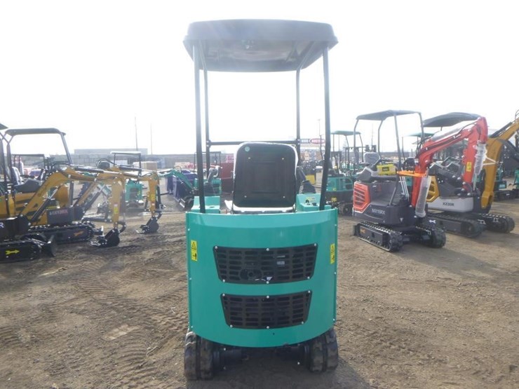 2025-agt-h15r-hydraulic-excavator-image-8