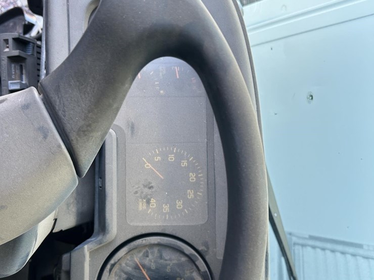 1998-isuzu-ftr-image-52