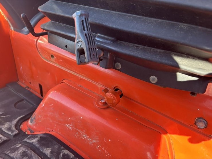 kubota-l4760d-image-33