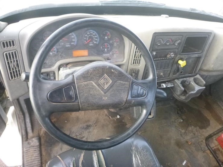 2015-international-durastar-4300-image-20