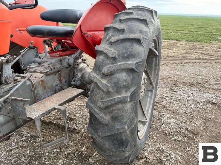 massey-ferguson-65-image-17