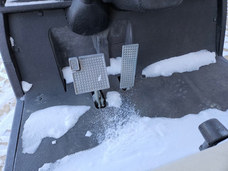 #171-•-yamaha-gas-golf-cart-image-13