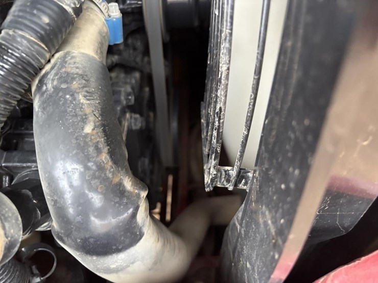 2021-takeuchi-tb240-image-52