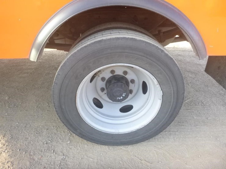 2000-ford-f450-image-24