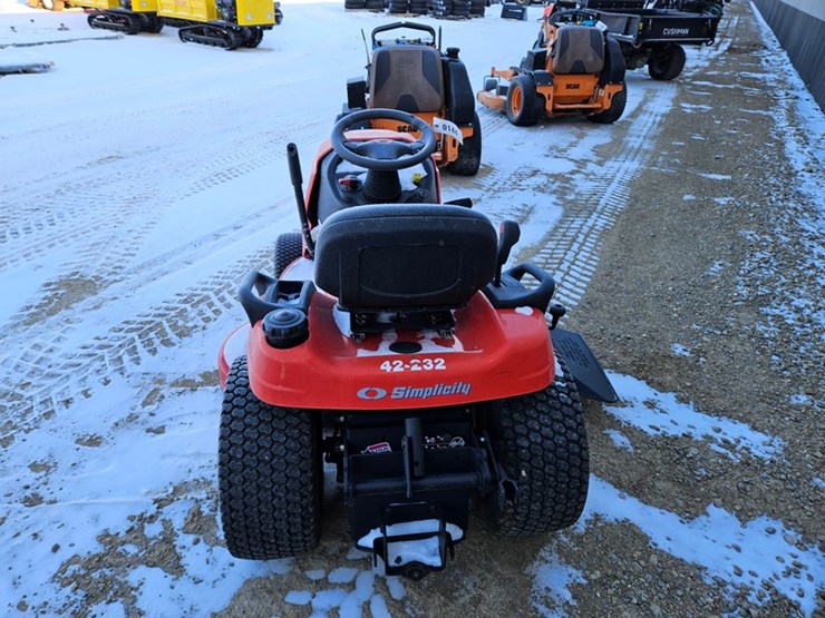 #144-•-simplicity-conquest-lawn-tractor-image-4