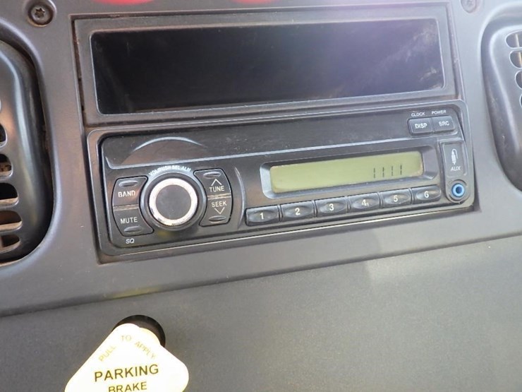 2017-freightliner-m2-s/a-water-truck-image-31