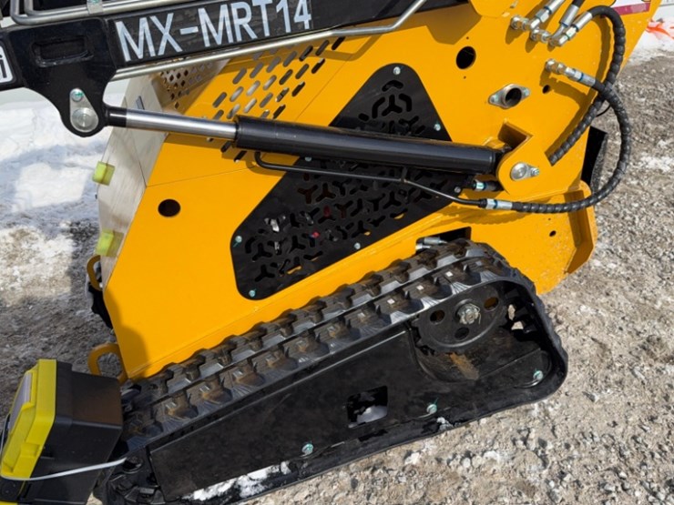 new-unused-2025-agt-model-mx-mrt14-mini-skid-steer,-13.5-hp-gas-engine,-aux.-hyd,-40"-bucket-image-10