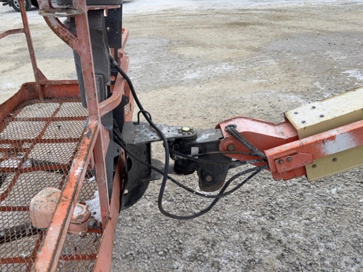 2015-jlg-400s-image-9