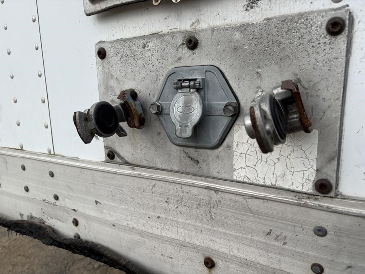 1998-trailmobile-van-image-6