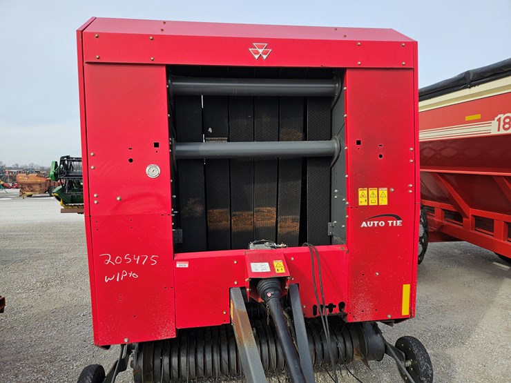 2015-massey-ferguson-2946-image-3