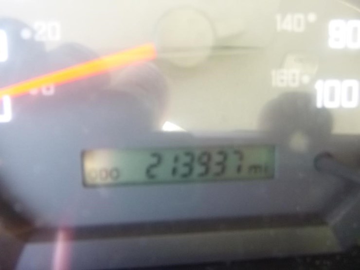 2020-isuzu-npr-image-20