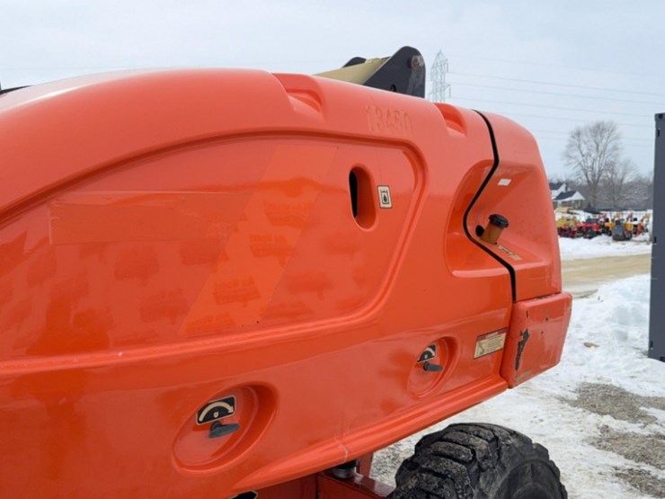 2015-jlg-400s-image-10