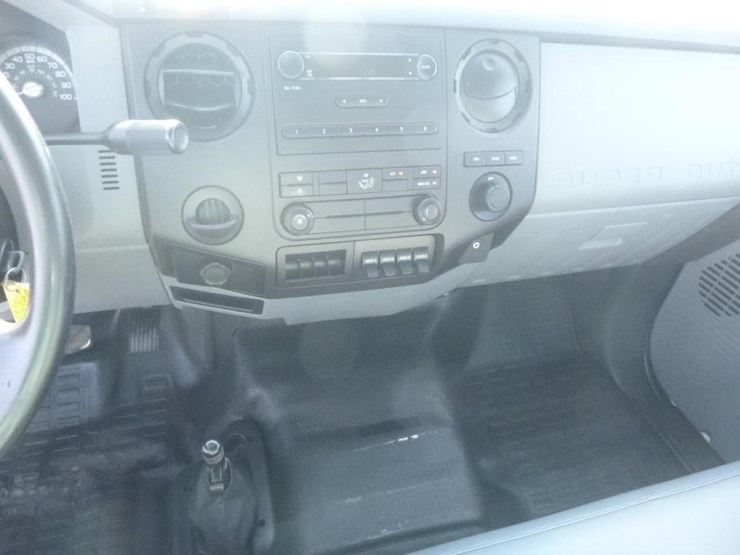 2013-ford-f650-image-14