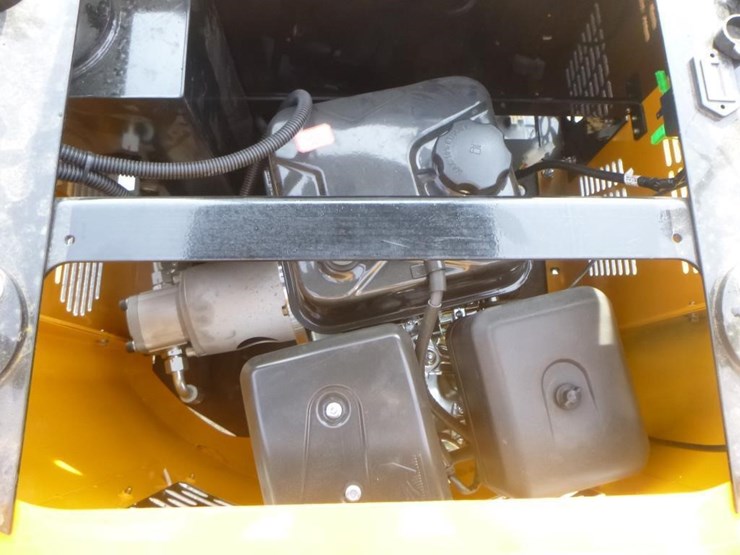 2026-vicsec-vc13-hydraulic-excavator-image-24