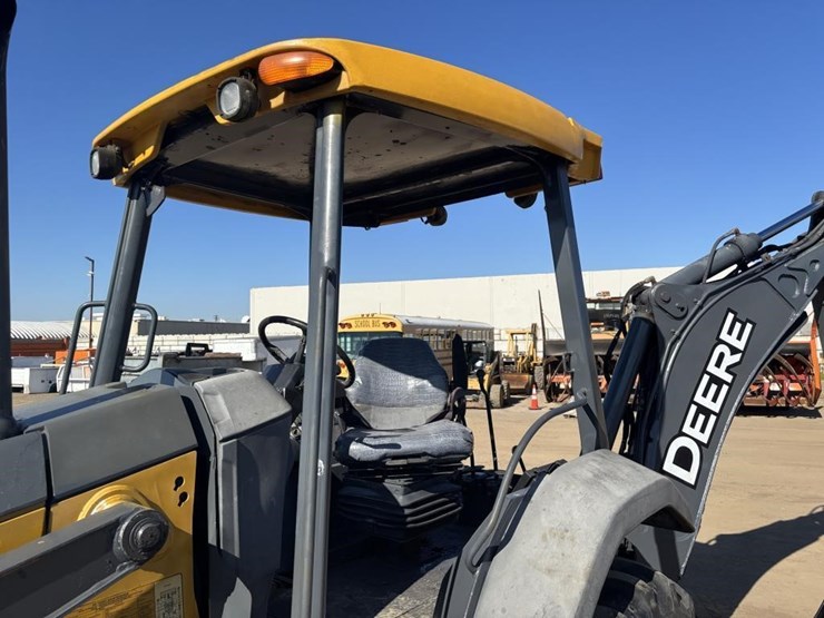 2010-deere-310j-image-31