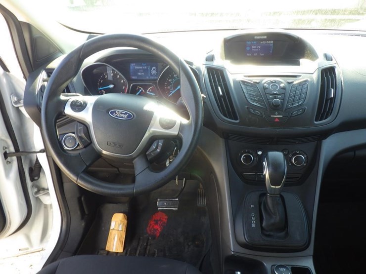 2014-ford-escape-image-9