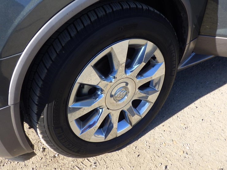 2011-buick-enclave-image-13