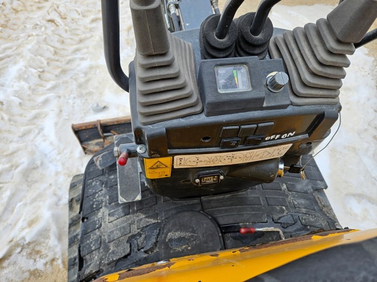 #157-•-katco-9vx-b-electric-mini-excavator-image-15