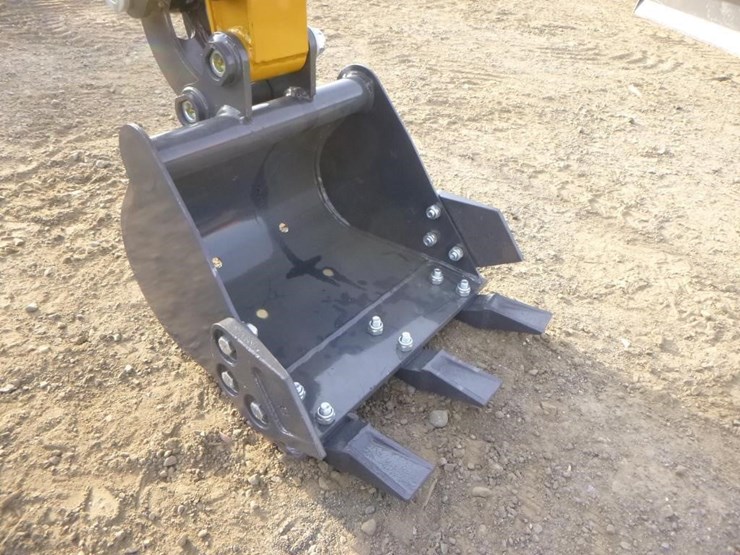 2025-agt-xz20r-hydraulic-excavator-image-9