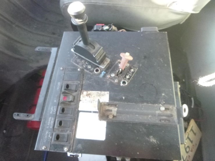 2005-international-durastar-4400-image-6