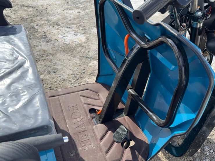 unused-ir-model-iret13-electric-vehicle-with-dump-bed,-60-volt-20a-batteries,-image-11