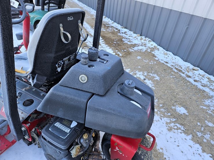 toro-greensmaster-3150-image-15