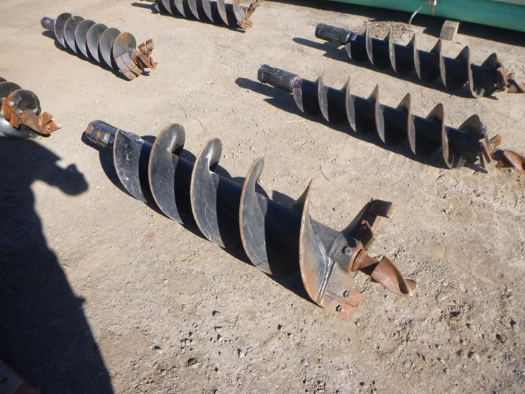 caterpillar-12-image-2