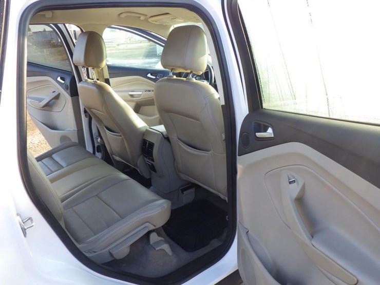 2014-ford-escape-image-8