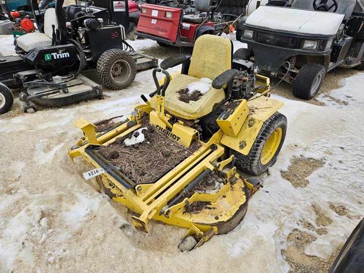 #124-•-great-dane-chariot-zero-turn-mower-image-1