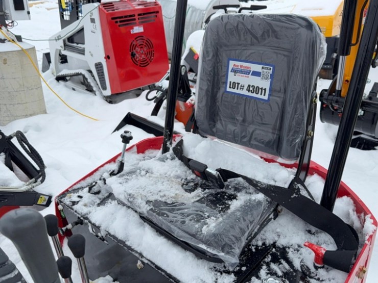 unused-2025-miva-model-13-mini-excavator,-13.5hp-gas-engine,-thumb,-blade,-aux.-hyd.--sn#-13j251271-image-10