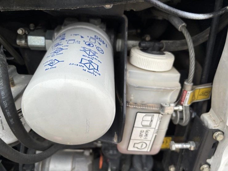 2021-bobcat-e20-image-45