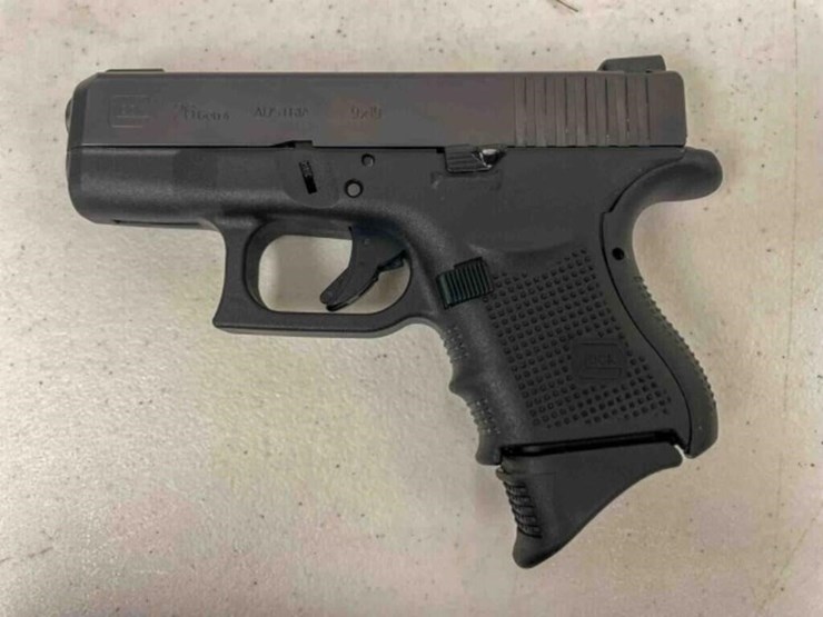 glock-pistol-image-9