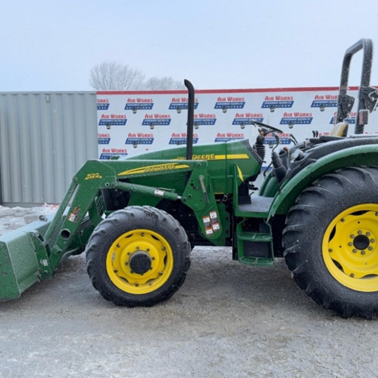 JOHN DEERE 5325