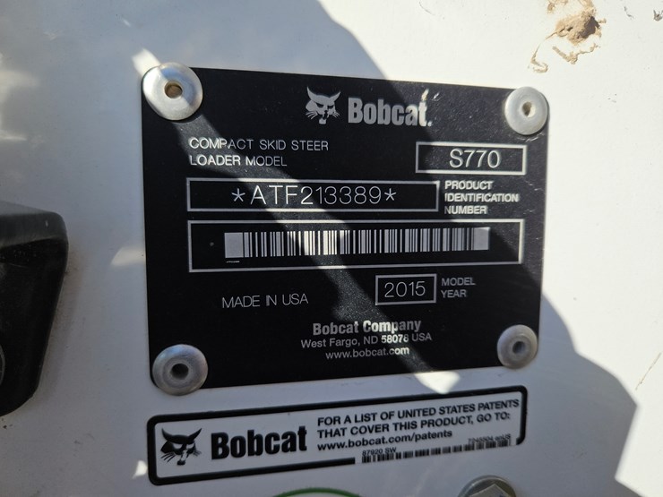 2015-bobcat-s770-image-16