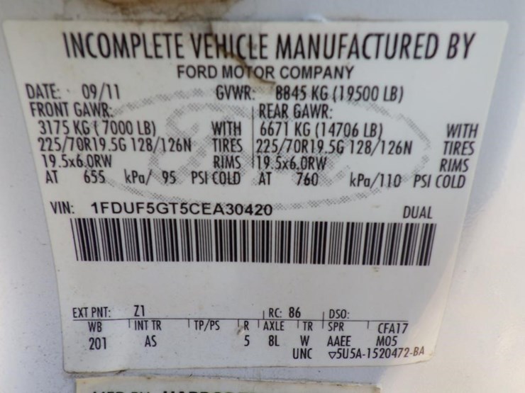 2012-ford-f550-image-14