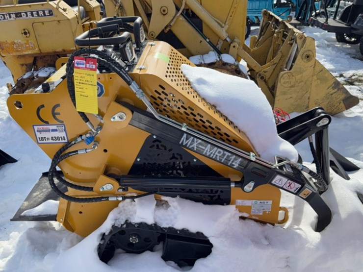 new-unused-2025-agt-model-mx-mrt14-mini-skid-steer,-13.5-hp-gas-engine,-aux.-hyd,-40"-bucket-image-1
