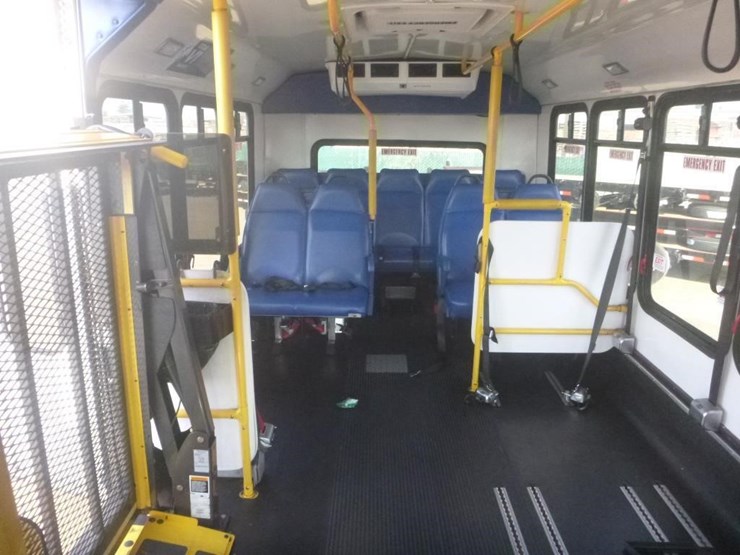 2014-ford-e450-image-7