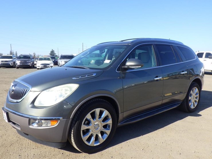 2011-buick-enclave-image-1
