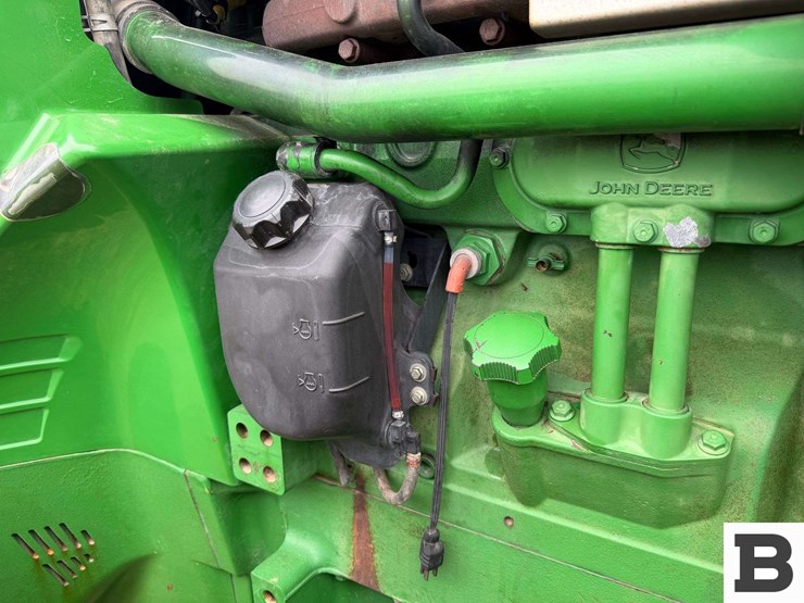 2006-john-deere-8330-image-17