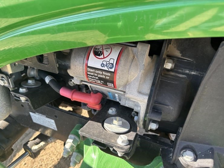 john-deere-1025r-image-46