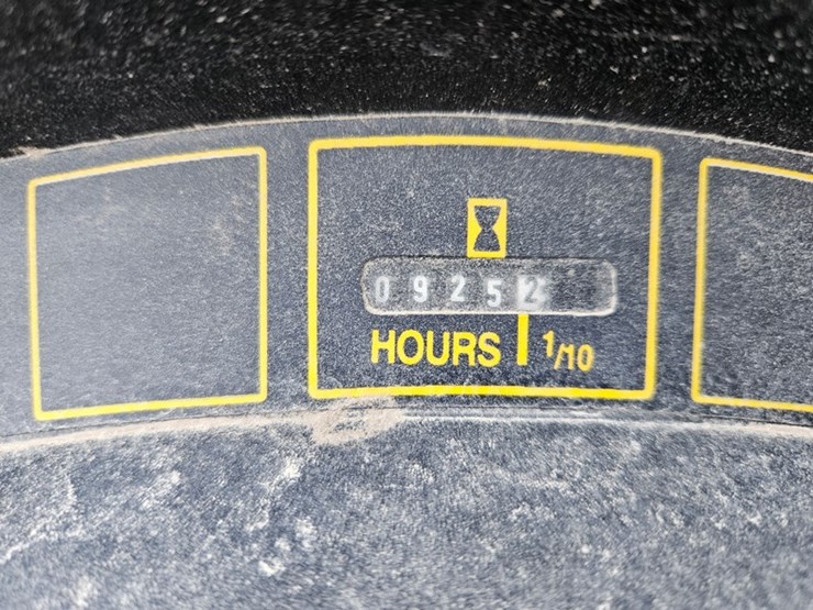 2001-cub-cadet-3240-image-16