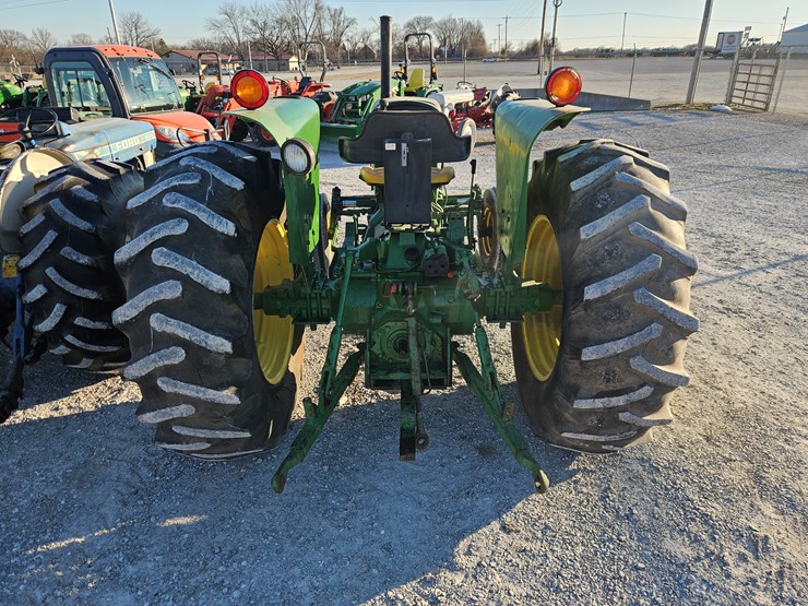 1983-john-deere-2550-image-7